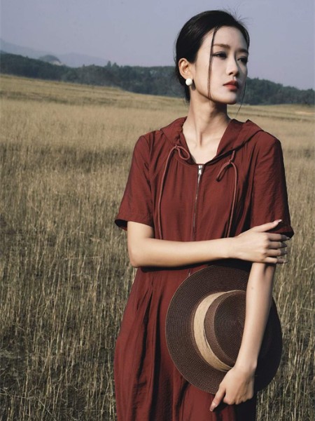 Dins底色女裝品牌新品